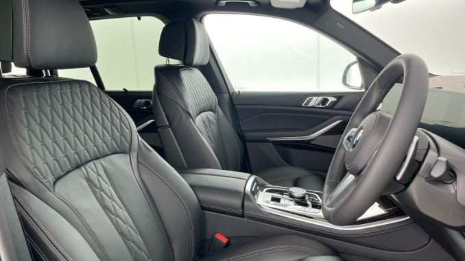 BMW X5 xDrive30d MHT M Sport 5dr Auto [Tech/Pro Pack] Diesel Estate - Image 11
